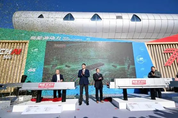 商用車動力電池驚艷首秀！濰柴2025年新能源動力營銷瞄準40億