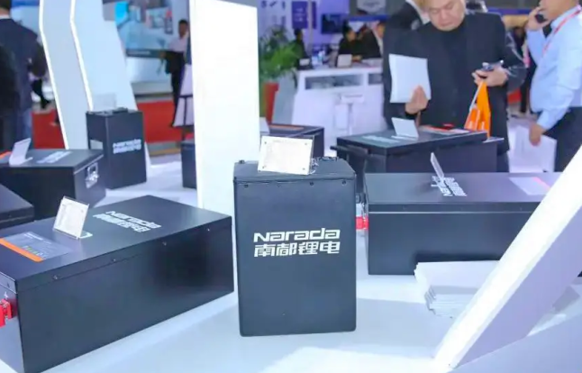 南都電源：與雅迪集團簽署戰略合作協議 共促固態電池規模化應用